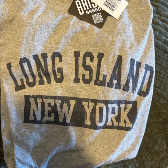 bristol Other - Men's Grey Long Island New York Short Sleeve Tee